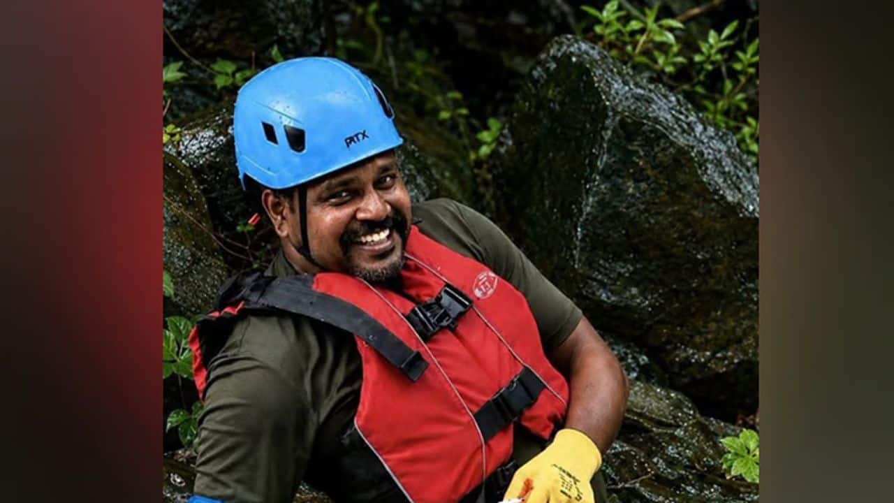 கேரள வெள்ளத்தில் முதியவரை காப்பாற்றி நீச்சல் வீரர் உயிர் தியாகம்