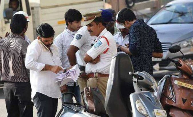 Traffic violation,Traffic Police,Chennai traffic,Bike,Penalty