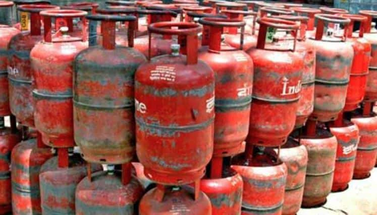 gas cylinder price, வீட்டு உபயோக சிலிண்டர் விலை, சிலிண்டர் விலை