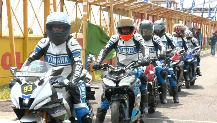  Race track,Bike,Yamaha,youth,Racer,ரேஸ் டிராக்,coimbatore, sports bike,Yamaha