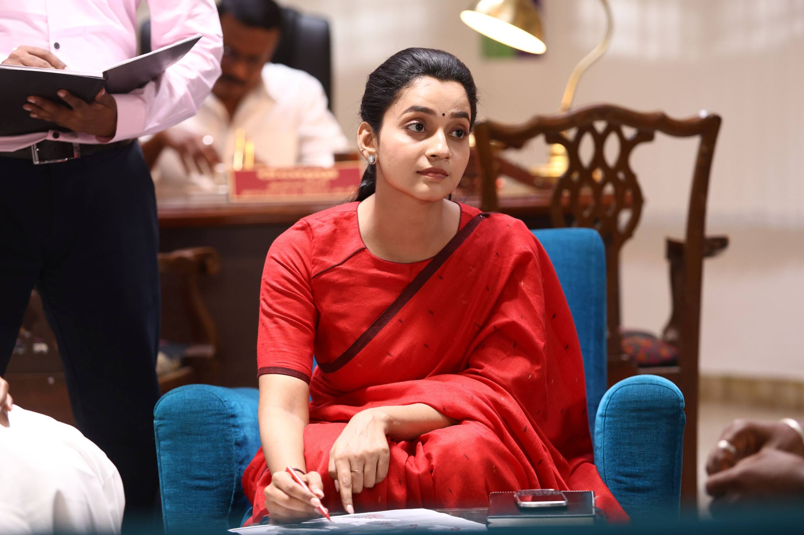 Aparnathi Starring Rahul Ashok Directional Vengeance Movie Review In ...