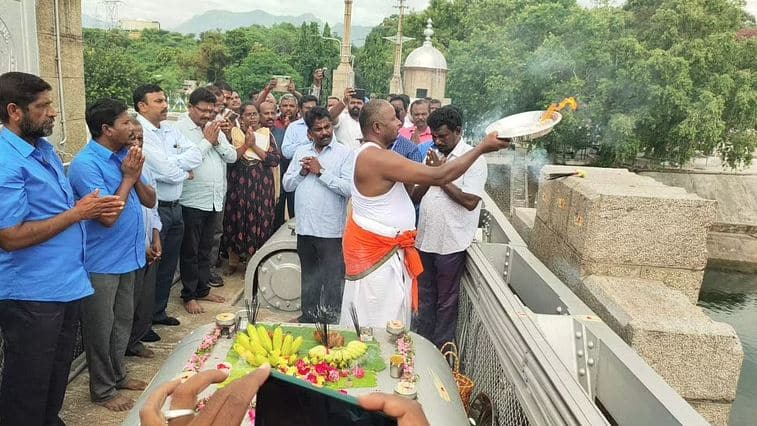 மேட்டூர் அணை,16 கண் மதகுகள்,ஆர்ப்பரித்து ஓடும் வெள்ளம்,மேட்டூர் அணை,