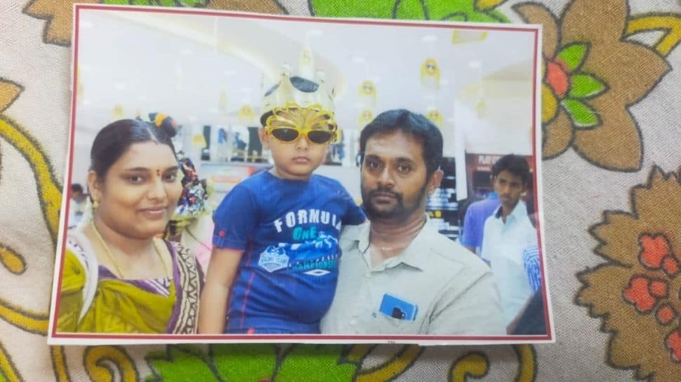 Shocking parents commit suicide after killing 11 year old son in Tamil Nadu  | 11 வயது மகனை கொன்றுவிட்டு தற்கொலை செய்துகொண்ட பெற்றோர் : கடல் தொல்லை  காரணமா? | Tamil Nadu News in Tamil