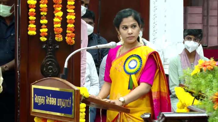 Mayor Priya