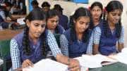 +2 ரிசல்ட்.. அதிக மதிப்பெண் எடுத்தது யார்? முதலிடத்தில் இருக்கும் மாவட்டம் எது? முழு லிஸ்ட்! 