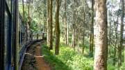 Indian Railways: யுனெஸ்கோ உலக பாரம்பரிய தளமாக உள்ள... சில அழகான ரயில் நிலையங்கள்