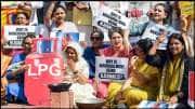 LPG Issue எதிர்க்கட்சிகள் போராட்டம்: நாடாளுமன்றத்தில் பிரதமர் இல்லை, நாட்டில் சிலிண்டர் இல்லை -ராகுல் காந்தி