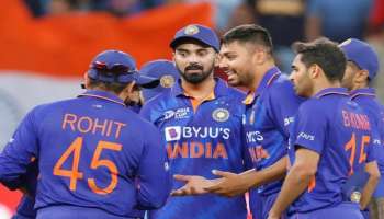 இந்தியா Vs பாகிஸ்தான் - சாதனை படைத்த வேகப்பந்து வீச்சாளர்கள்