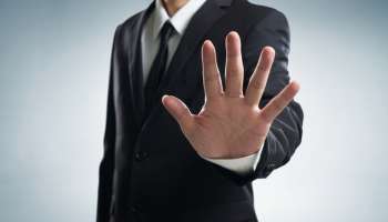 உங்கள் சக ஊழியரிடம் ஒருபோதும் சொல்லக்கூடாத விஷயங்கள்!