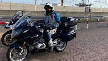 ரூபாய் 10 கோடிக்கு பைக்குகளை வாங்கிய நடிகர் அஜித்?