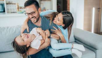 நீங்கள் மகிழ்ச்சியாக இருக்க தாரக மந்திரம் ! சிரிப்பு அழகானது