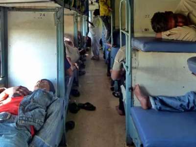 இந்திய ரயில்வேயின் புதிய விதிகள்! இனி இவர்களுக்கு மட்டும் தான் லோயர் பெர்த்