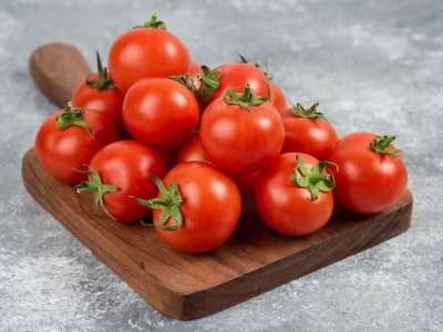 சதம் அடிக்க தயாராகும் தக்காளி... 17 மாநிலங்களில் விலை நிலவரம் இது தான்..!!