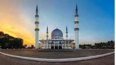 உலகின் மிக உயரமான மசூதிகள்! இஸ்லாமியர்களுக்கு மிகவும் பிடித்தமான தொழுகை இடம்...