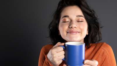 எச்சரிக்கை... டீ - காபி அதிக சூடாக குடிப்பீர்களா... புற்றுநோய் அபாயம் அதிகரிக்கும்