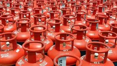 LPG Price Hike: முதல் நாளே வந்த ஷாக், LPG சிலிண்டர் விலை அதிகரித்தது... லேட்டஸ்ட் விலை இதோ