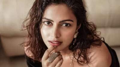 குழந்தை பெற்றாலும் பளபளனு இருக்கும் அமலா பால்..இந்த பழக்கத்தை மறக்க மாட்டாங்களாம்!