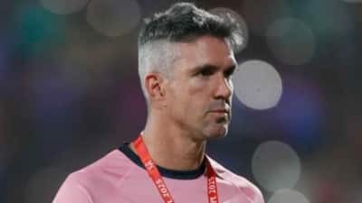 சிஎஸ்கே போட்டிக்கு பின்... டெல்லியிடம் இருந்து கழண்டுகொண்ட பீட்டர்சன் - என்ன மேட்டர்?