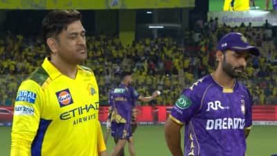 சிஎஸ்கேவில் பெரிய பிளேயிங் லெவன் மாற்றம்... தோனி டாஸில் பேசியது என்ன?