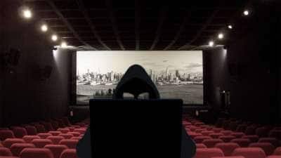 Film Piracy Scam: சினிமா, ஓடிடி தளங்களை ஆட்டிவைக்கும் வில்லன்.... ரூ.22,400 மோசடி