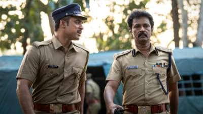 வில்லன் கதாபாத்திரத்தில் சேரன்! எப்படி இருக்கிறது நரிவேட்டை? திரை விமர்சனம்! 