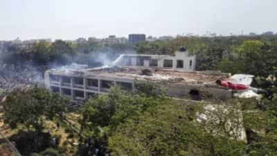 மொட்டை மாடியில் கிடந்த பிளாக் பாக்ஸ்... அகமதாபாத் விமான விபத்து விசாரணையில் அடுத்தது என்ன?