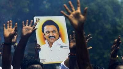 ரேஷன் அட்டைதாரர்களுக்கு குட் நியூஸ்.. வீடு வீடாக விநியோகிக்கும் சேவையை தொடங்கும் தமிழக அரசு
