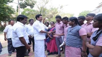 8 ஆம் வகுப்பு, 10 ஆம் வகுப்பு தேர்ச்சி : 14 முதல் 40 வயது வரை உள்ளவர்கள் விண்ணப்பிக்கலாம்