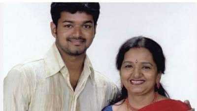 விஜய் அம்மா:  பாடகி சோபாவின் எவர்கிரீன் ஹிட்ஸ் பாடல்கள்...காலத்தை கடந்த குரல்!