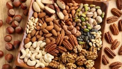 உலர் பழங்கள் Vs ஊற வைத்த உலர் பழங்கள்...  எதில் ஊட்டச்சத்து முழுமையாக கிடைக்கும்?