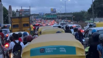 பெங்களூரு பரிதாபங்கள்: 'தோழி துபாய்கே போய்விட்டாள்... நான் இன்னும் வீடு போய் சேரல...'