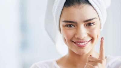 முகம் பளபளக்க இனி இரவு நேரத்தில் இதை மட்டும் செய்யுங்கள்