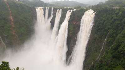 கர்நாடகா சுற்றுலா... இந்தியாவின் மிக அழகிய, மிகப்பெரிய ஜோக் நீர்வீழ்ச்சிக்கு பயணம் செய்ய சில டிப்ஸ்