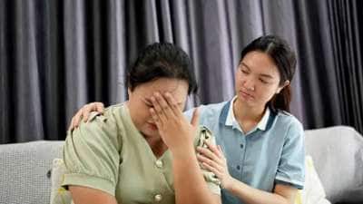 Cry Club : கதறி அழ வேண்டுமா? இங்க வாங்க! மனதை லைட் ஆக்கும் புது க்ளப்!