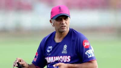 ராகுல் டிராவிட்டை குறிவைக்கும் இந்த 3 அணிகள்... ஐபிஎல் மினி ஏலத்திற்கு முன் வரும் அப்டேட்!