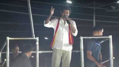 &#039;6 மாதத்தில் ஆட்சி மாறும், அதிகாரம் கைமாறும்&#039; - கரூரில் விஜய் ஆவேசம்... என்னாச்சு? 