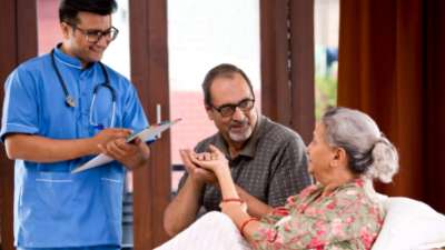 வாழ்நாள் முழுவதும் இலவச சிகிச்சை..  அரசின் இந்த திட்டங்கள் பற்றி தெரியுமா?