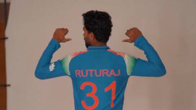 712 நாள்கள் கழித்து... இந்திய அணியில் CSK சிங்கம் - பிளேயிங் லெவனில் அதிரடி மாற்றம்!