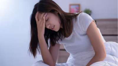 காலையில் எழுந்தவுடன் தலை வலிக்கிதா? இவை காரணமாக இருக்கலாம்.... ஜாக்கிரதை!!