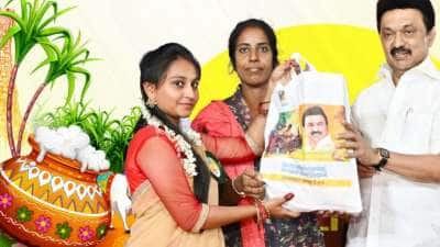 ரேஷன் கார்டில் பெயர் இல்லாதவர்கள் பொங்கல் பரிசுத் தொகுப்பு வாங்கலாமா?