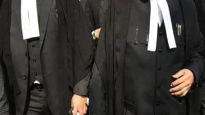 வழக்கறிஞர்கள் கருப்பு கோட் அணிவது ஏன்? காரணம் இதுதான்! 