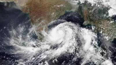 Rain Update: இந்த 4 மாவட்ட மக்களுக்கு எச்சரிக்கை! வெளுத்து வாங்க போகும் மழை!