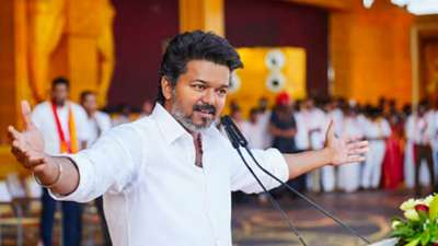 விஜய் எங்கு போட்டி? தவெக வேட்பாளர் பட்டியல் ரெடி.. வெளியான அதிரடி அறிவிப்பு