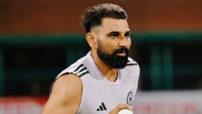 முகமது ஷமி பந்துவீச்சில் அதிக முறை அவுட்டான 5 பேட்ஸ்மேன்கள் யார் தெரியுமா?