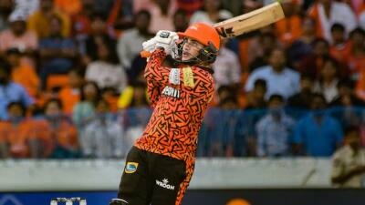 IPL 2026: அதிக சிக்ஸரை அடித்த டாப் 8 வீரர்கள்... முதலிடத்தில் அபிஷேக் சர்மா இல்லை!
