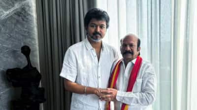 ஸ்டாலினை தோக்கடித்த தவெக வேட்பாளர் வி.எஸ். பாபு! யார் இவர்?