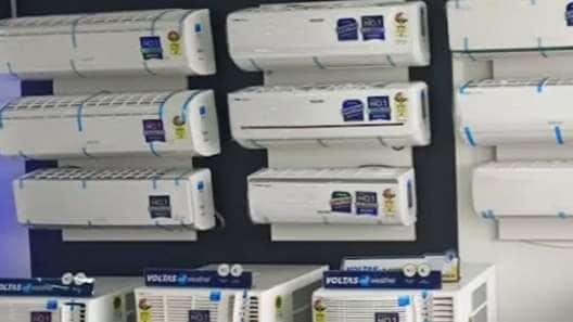 பாதிக்கும் குறைவான விலையில் ஸ்ப்லிட் AC...வாங்க இதுதான் சரியான நேரம்