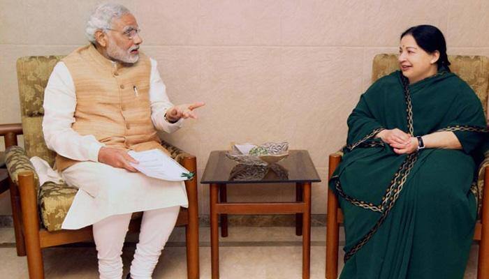 பிரதமர் மோடியை சந்திக்க ஜெயலலிதா டெல்லி புறப்பட்டு சென்றார் பிரதமர் மோடியை சந்திக்க ஜெயலலிதா டெல்லி புறப்பட்டு சென்றார்