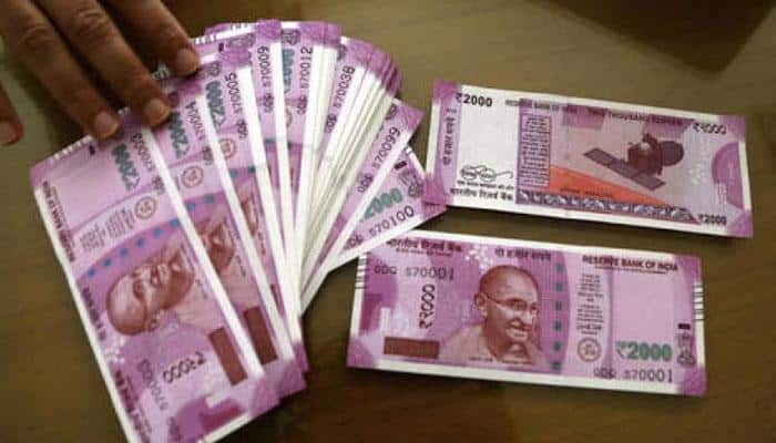 டெல்லியில் ரெய்டு: புதிய நோட்டுகள் உள்பட ரூ.13.65 கோடி சிக்கியது டெல்லியில் ரெய்டு: புதிய நோட்டுகள் உள்பட ரூ.13.65 கோடி சிக்கியது