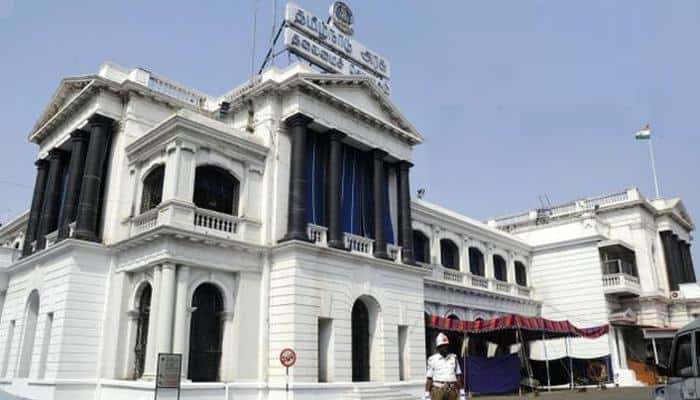 2-வது நாள் தமிழக சட்டசபை கூட்டம் துவங்கியது 2-வது நாள் தமிழக சட்டசபை கூட்டம் துவங்கியது